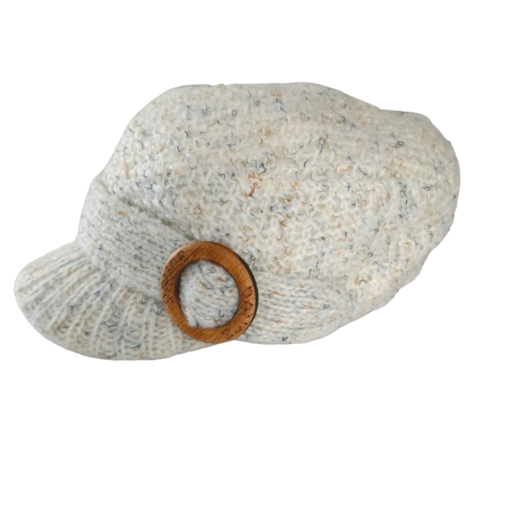 Neutral Cream Knit Newsboy Cap with Wooden Ring Accent